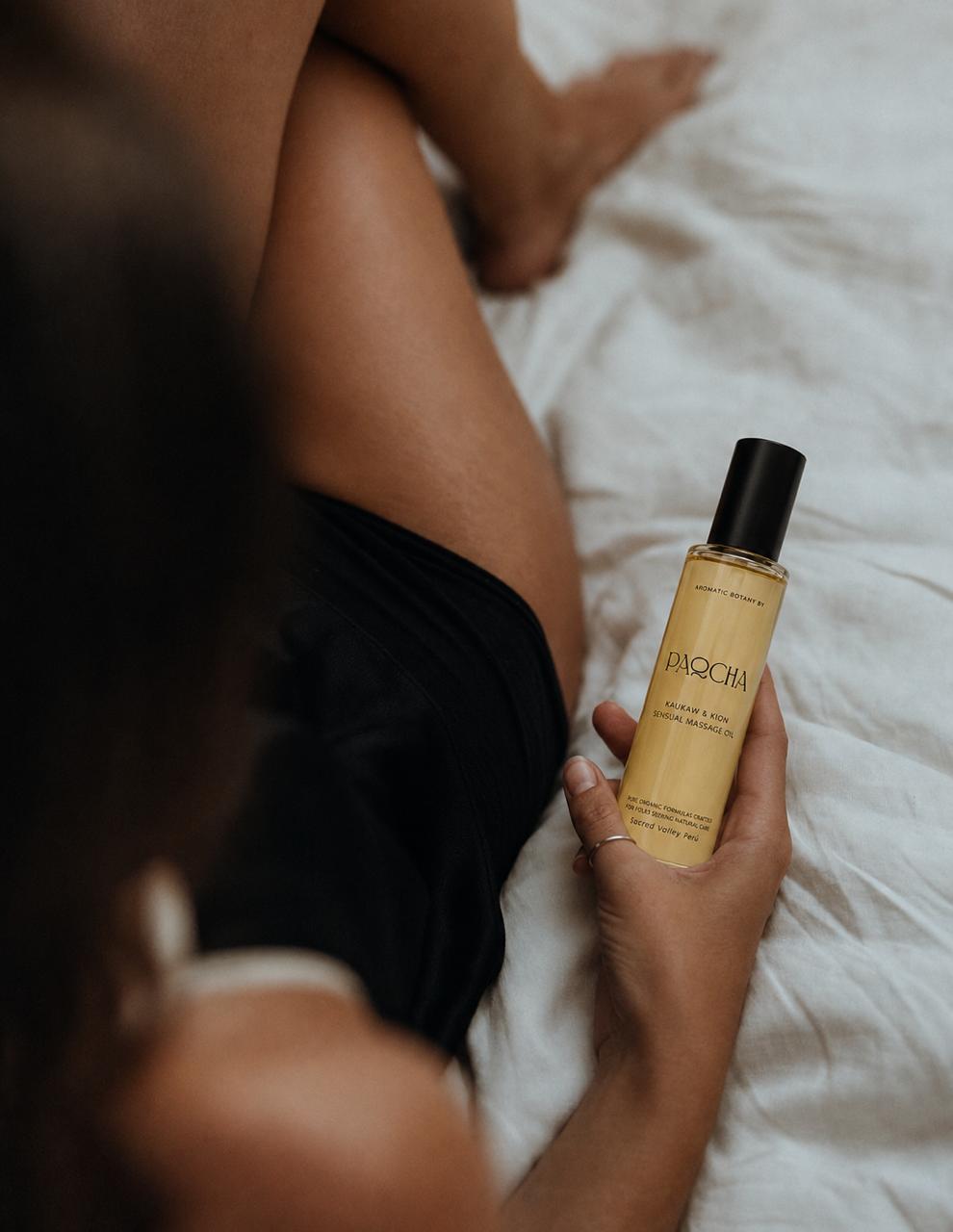 THEOBROMA CACAO SENSUAL MASSAGE OIL